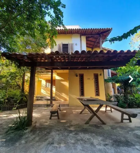 VENDA IMPERDÍVEL CASA COLONIAL COM 2 LOTES NO BAIRRO SANTA PAULA!