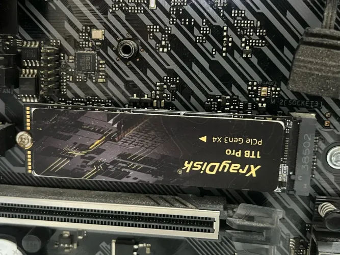 SSD XrayDisk 1TB M.2 NVMe PCIe Gen 3x4 Usado