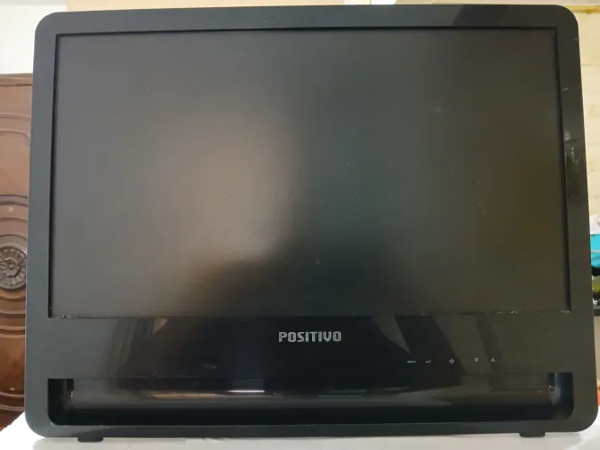 Monitor positivo 127V 20 Polegadas