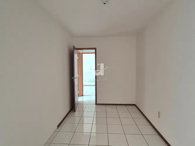 Apenas 1 lance de escada: O 03 quartos que Você procura!