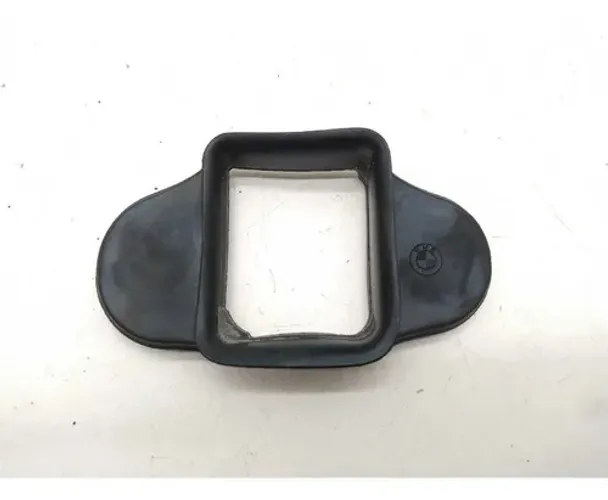 Borracha Limitador Traseira Esquerda Bmw 320i 2010 Preto