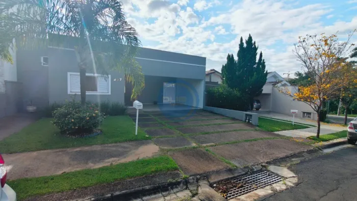 Casa para locação em Indaiatuba - 4 suítes no Portal dos Ipês