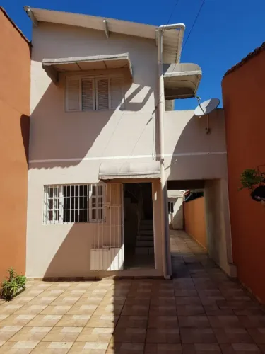 Sobrado 3 Dorms (com Edícula) para Locação no Suarão - R$ 1.800 + IPTU