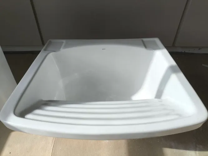 Tanque 30L 29,5x53,5x51cm Branco Esmaltado Louça Brilhante Deca com coluna 