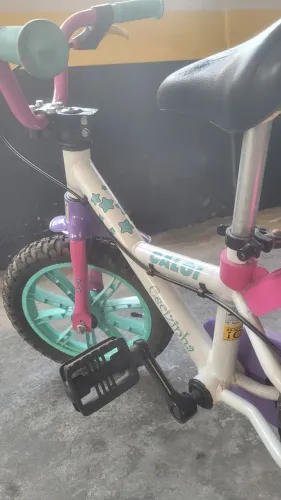 Bicicleta Caloi Cecizinha aro14 menina