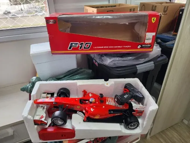 Miniatura Ferrari Alonso elétrica C. Remoto