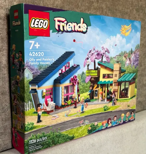 Lego Friends 42620 casas da família Olly e Paisley novo