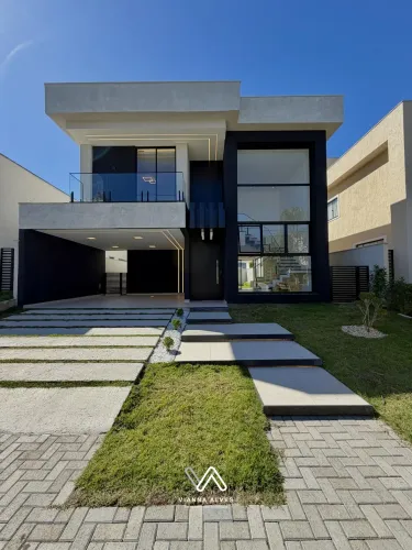 Casa de Alto Padrão à Venda e Locação no Alphaville 1 Maricá/RJ