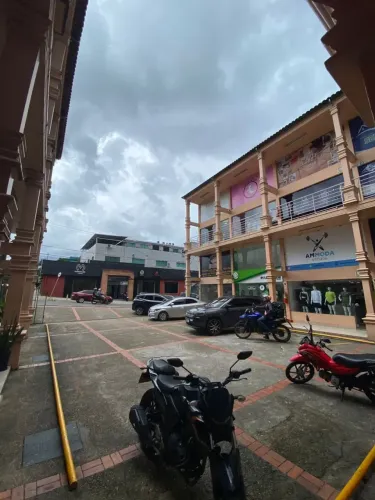 Centro comercial para aluguel possui 60 metros quadrados em Parque 10 de Novembro - Manaus