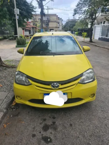 Toyota Etios X Sedan 1.5 Flex 16V 4P Mec. 2015