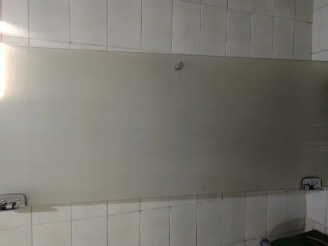 Porta de vidro e ferragens conforme foto novas