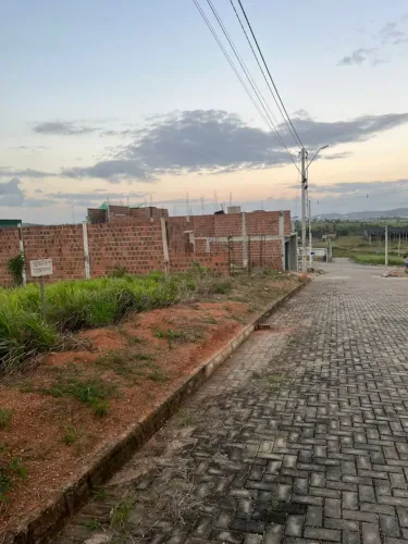 Terreno 8x40 | Frente para 2 ruas | Alto da Vitória