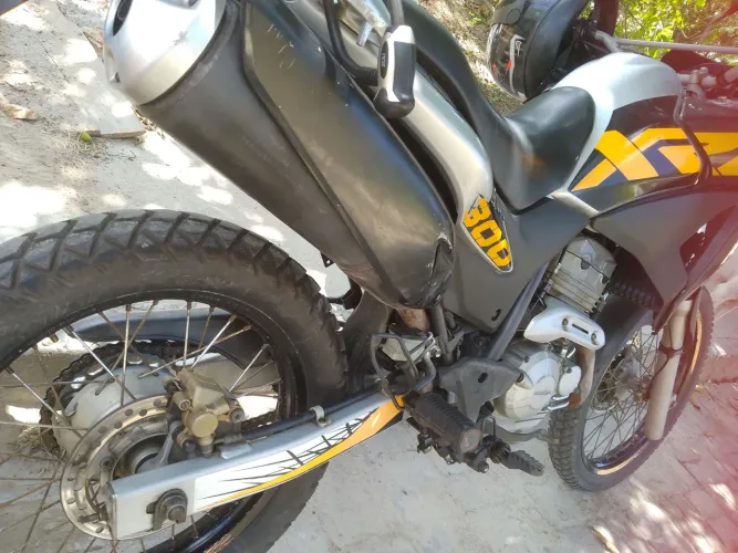 Xre300 top