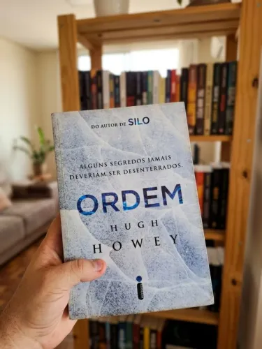 Livro Ordem (Vol. 2 da Trilogia Silo) - Hugh Howey | Bom Estado