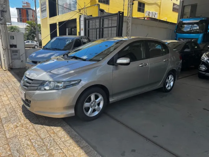 Honda City Sedan LX 1.5 Flex 16V 4P Mec. 2011