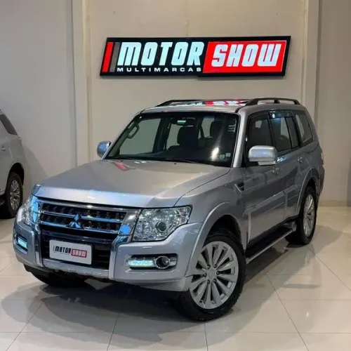 Mitsubishi Pajero HPE Full 3.2 4X4 T.i.dies. 5P AUT 2015