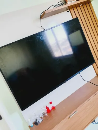 Vendo televisão smartv...