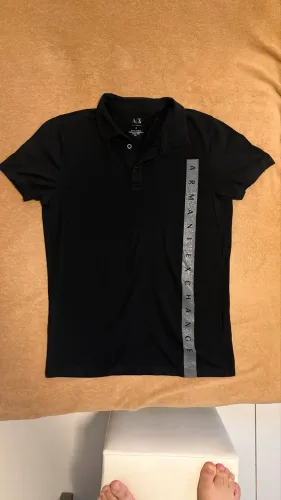 Camiseta Armani Exchange gola polo