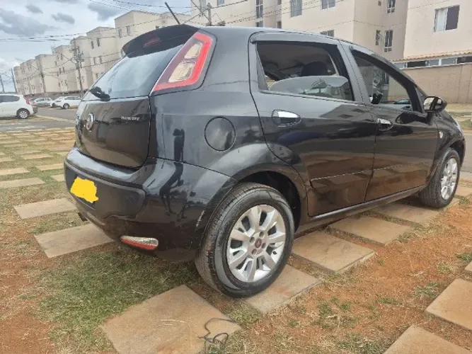 Fiat Punto Attractive Italia 1.4 F.flex 8V 5P 2015