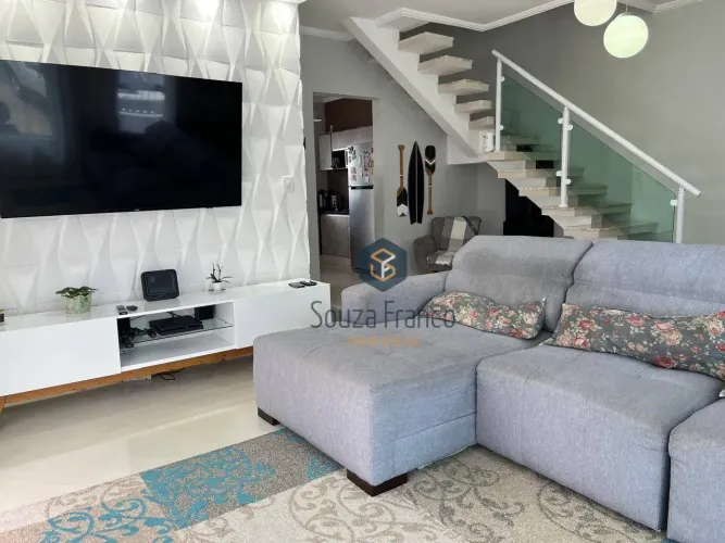 Sobrado com 3 dormitórios à venda, 132 m² por R$ 1.150.000,00 - Parque das Figueiras - Mog