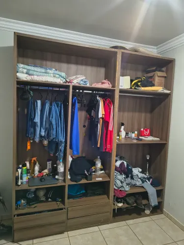 Guarda roupa