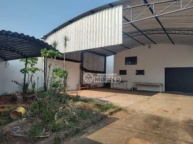 Barracão à venda, 142 m² por R$ 500.000,00 - Santa Cruz - São Pedro/SP