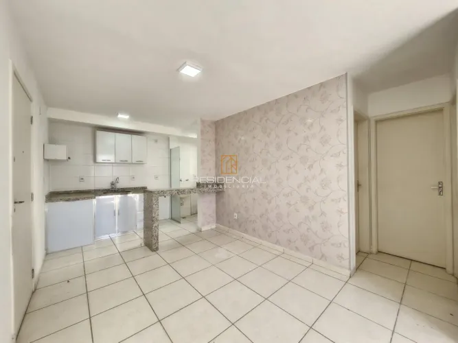 APTO A VENDA COND. PORTAL BELVEDERE II COM 02 QUARTOS, SALA, COZINHA, 01 VAGA