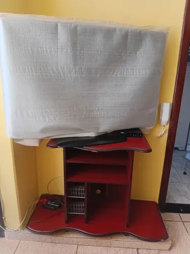 Vendo Rack semi novo.