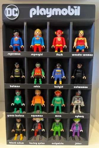 Coleção completa + display kinder ovo DC 2026