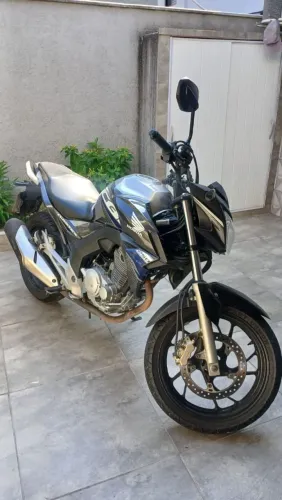Moto sem débitos CB250F