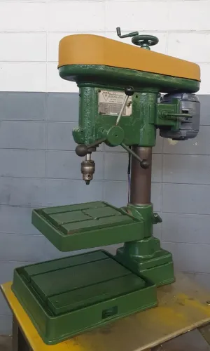 Furadeira De Coluna Bancada Industrial Mandril 5/8 Motor 0,5 cv
