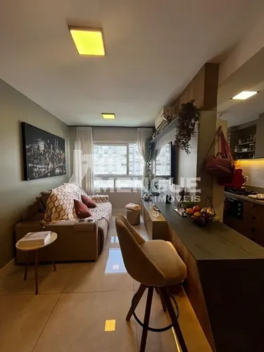 Apartamento com 2 quartos e 56m² à venda em São Sebastião, Porto Alegre.