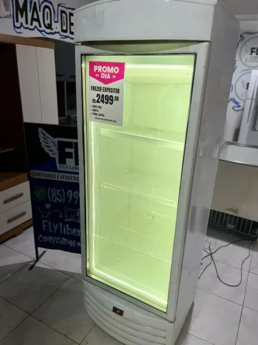 FREZER EXPOSITOR  VERTICAL  