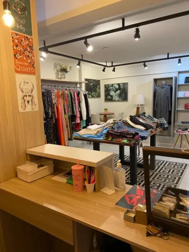 Loja de Roupas Feminina à venda