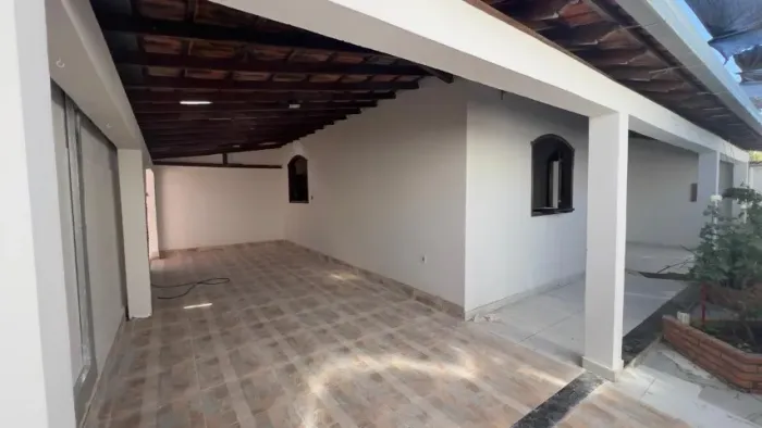 Casa para Locação 2 Quartos Bairro Guarujá