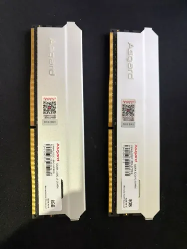 Memória RAM DDR4 2x8GB - Asgard