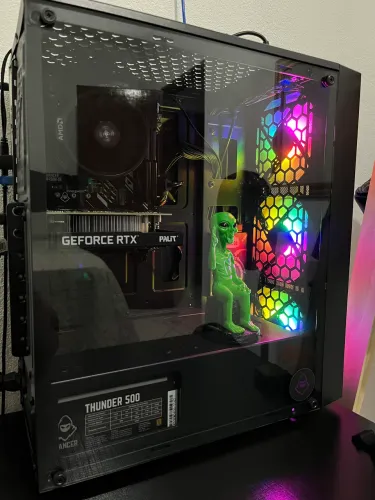 Troco pc por ps5, config descrição. Vai tudo tirando monitor.