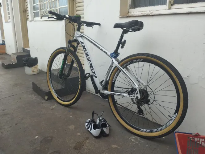 Bicicleta aro 29 pedal clip