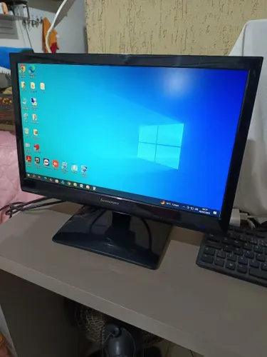 Monitor Lenovo 19 polegadas