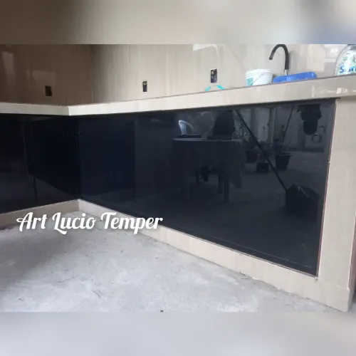 Armário de pia vidro temperado