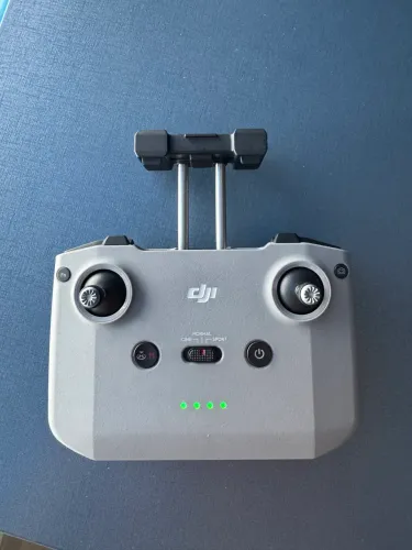Controle RC DJI Mini 3/4/5 (sem tela)