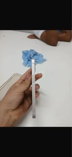 iPhone 13 2500