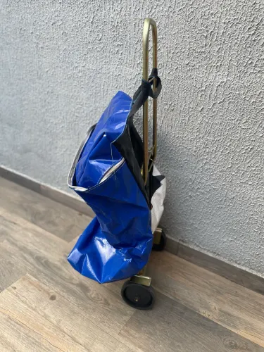 Carrinho de compras com bolsa lonada