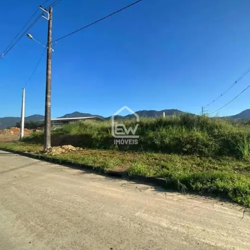 Lote no Loteamento Residencial Verde Vale com 450m² em Schroeder, SC