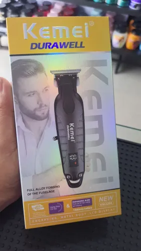 Máquinas de corte e de acabamento