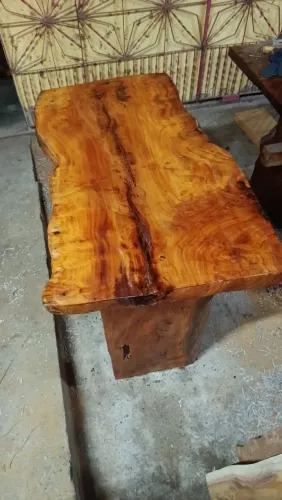 Mesa rústica 