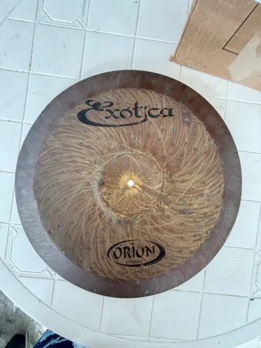 Vendo Pratos sabian e orion Sun China 17