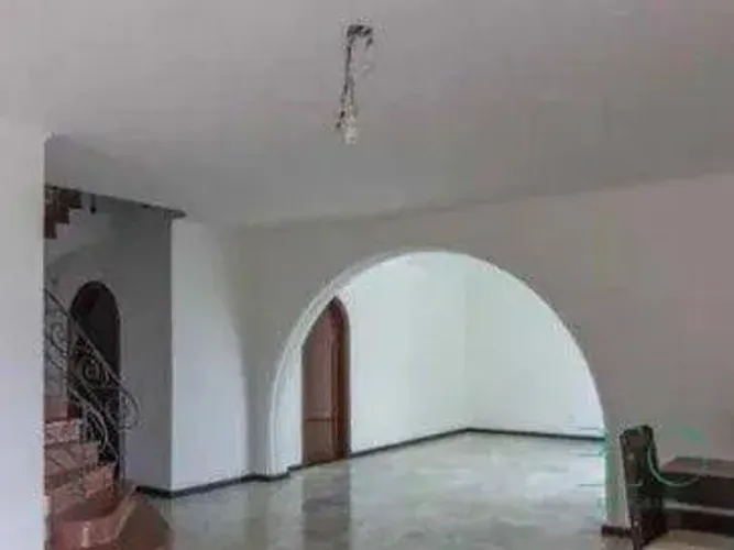 Sobrado com 4 dormitórios à venda, 472 m² por R$ 3.099.000,00 - Pacaembu - São Paulo/SP