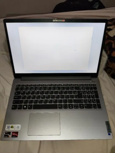 Notebook Lenovo ideapad 1 Ryzen 5 7520 512gb