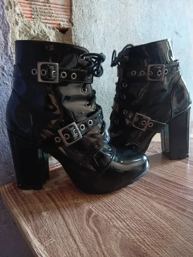 Bota feminina